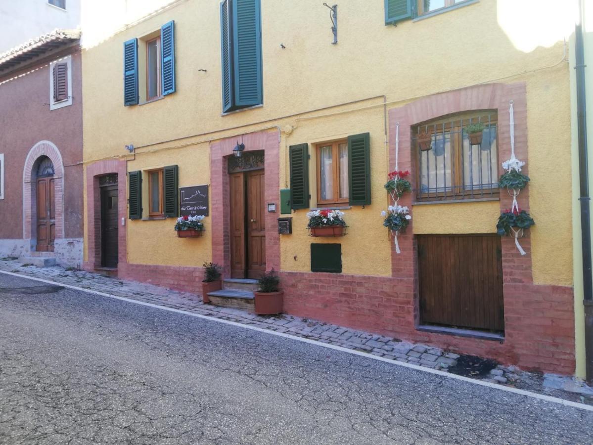 La Torre Di Morro Bed & Breakfast Camerino Bagian luar foto